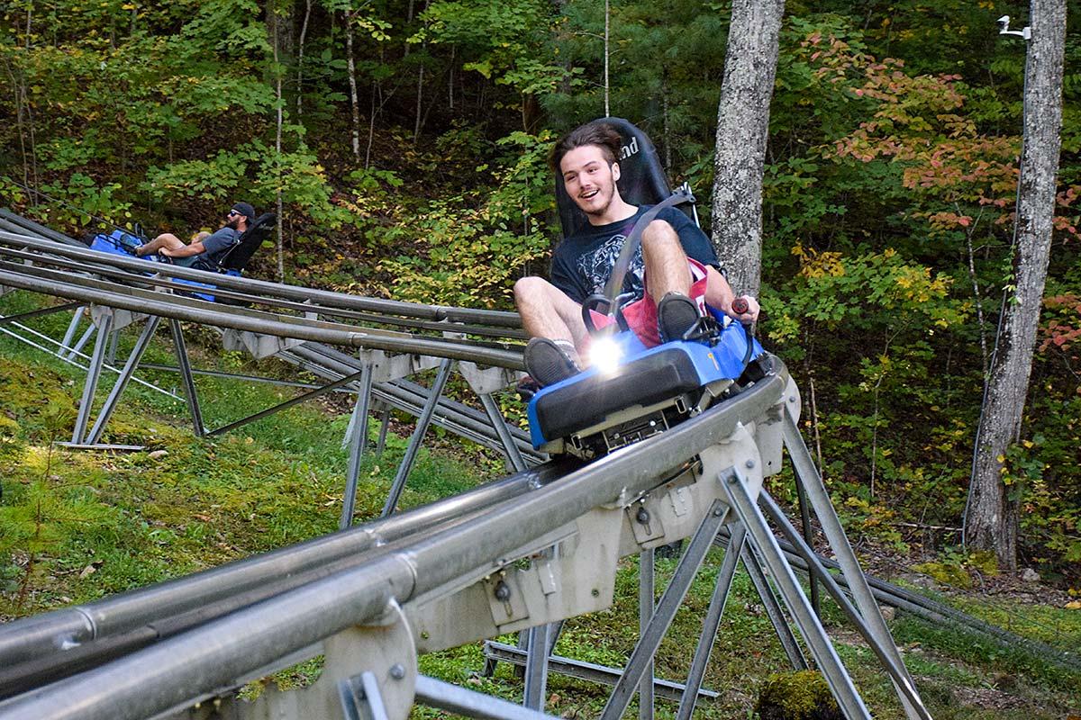 No brakes all the way done on this mountain coaster.