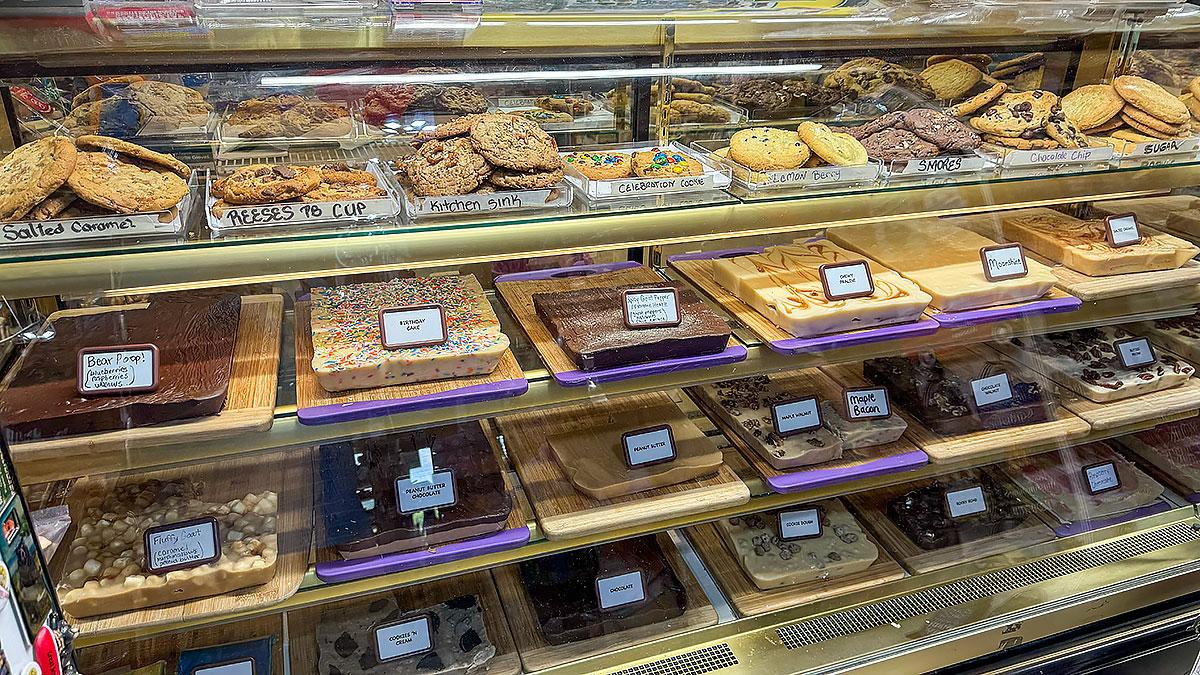 Sweet treats and snacks in Wears Valley Tennessee near Pigeon Forge